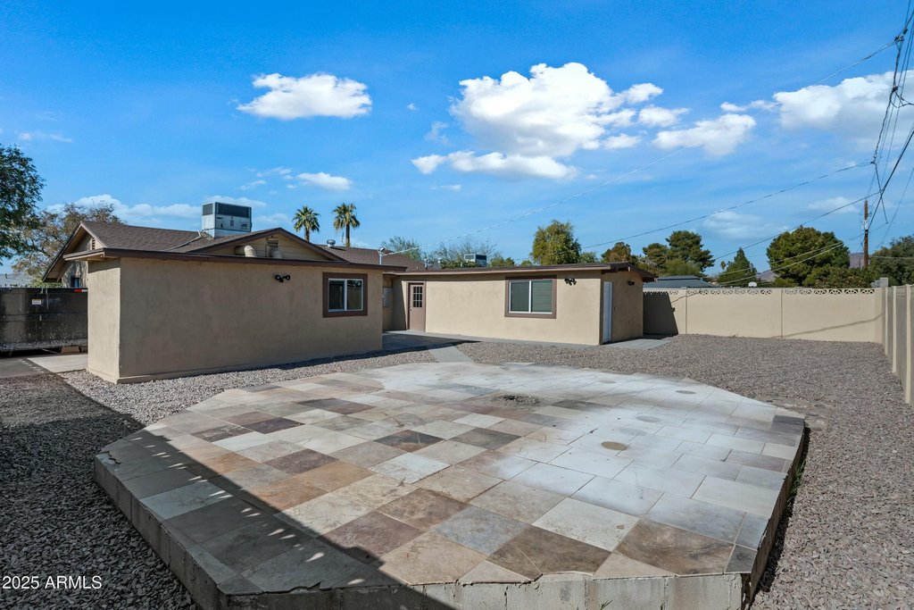 2601 N 51st Street - Photo 32
