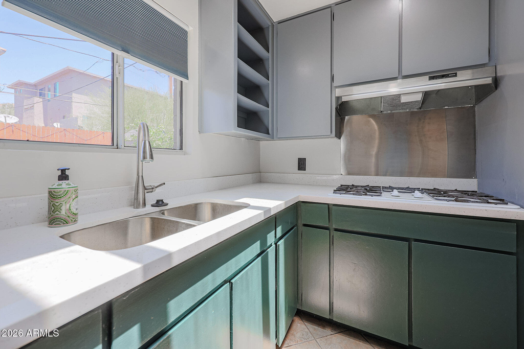 9854 N 1st Street - Photo 5