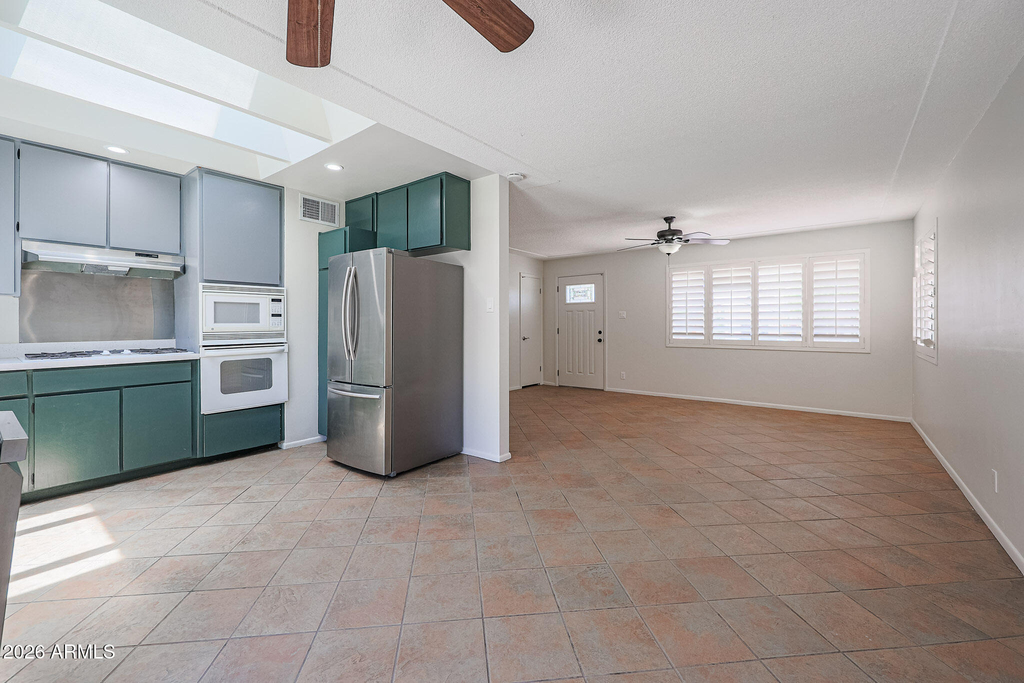 9854 N 1st Street - Photo 9