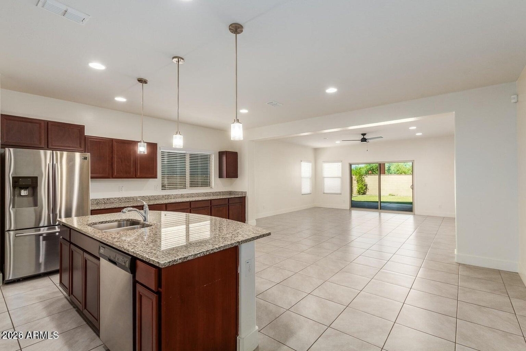 11018 E Thatcher Avenue - Photo 9