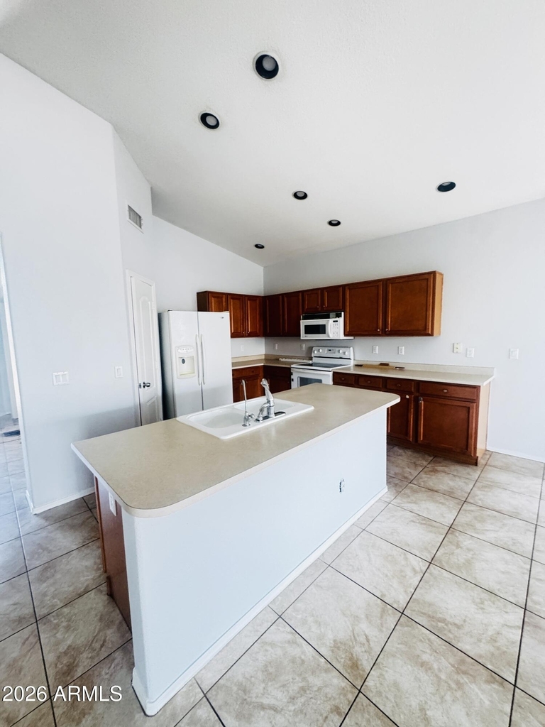 3560 E Feather Avenue - Photo 6