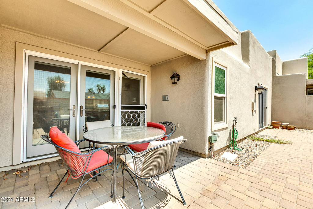 8889 E Meadow Hill Drive - Photo 23