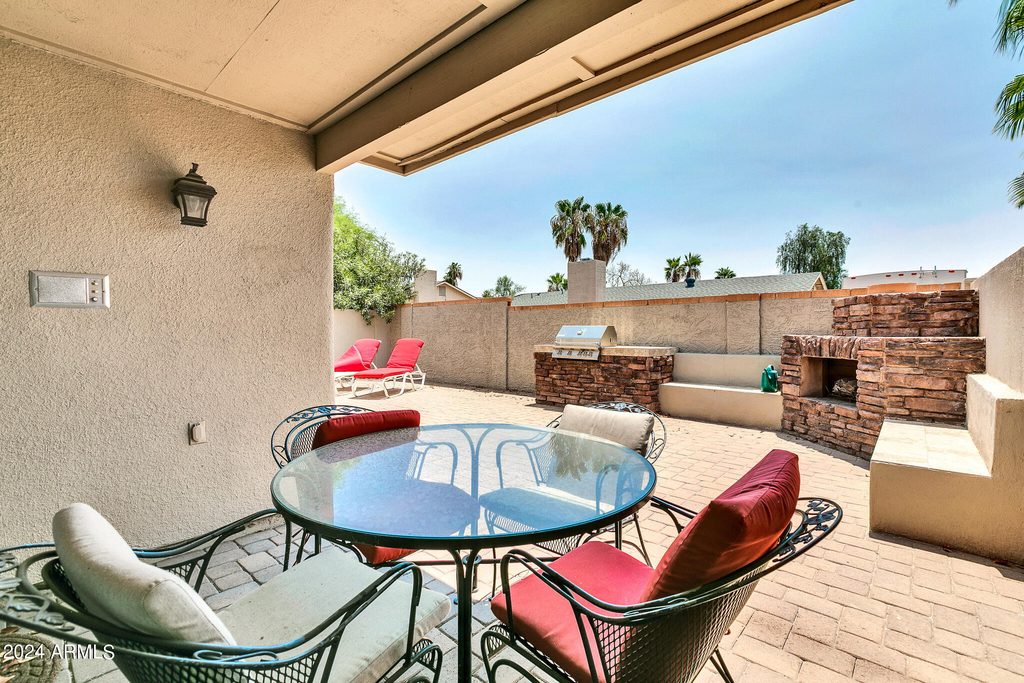 8889 E Meadow Hill Drive - Photo 22