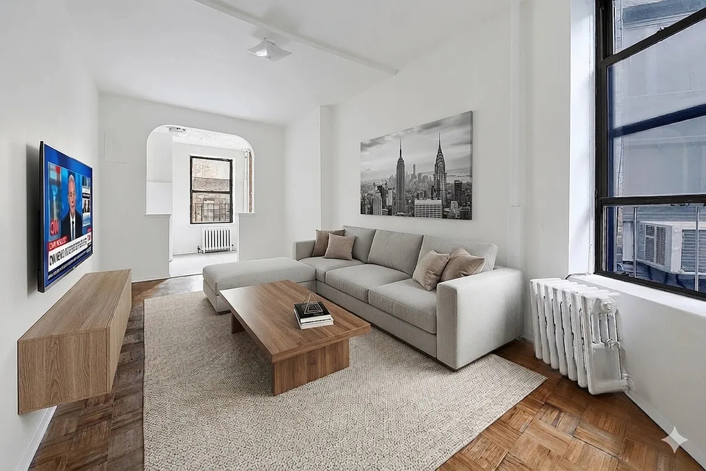 325 East 89th Street - Photo 8
