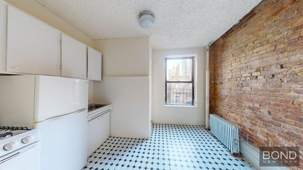 325 East 89th Street - Photo 3