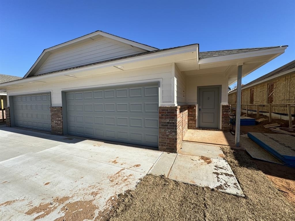 3708 Franks Way - Photo 0