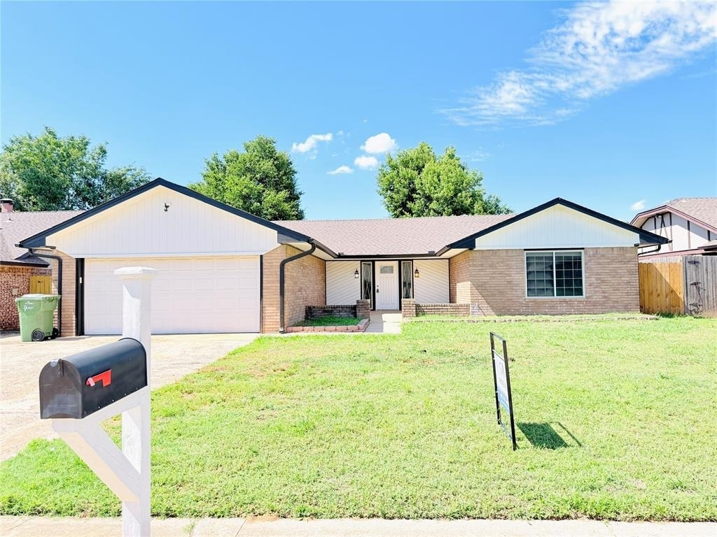 121 W Vail Drive - Photo 0