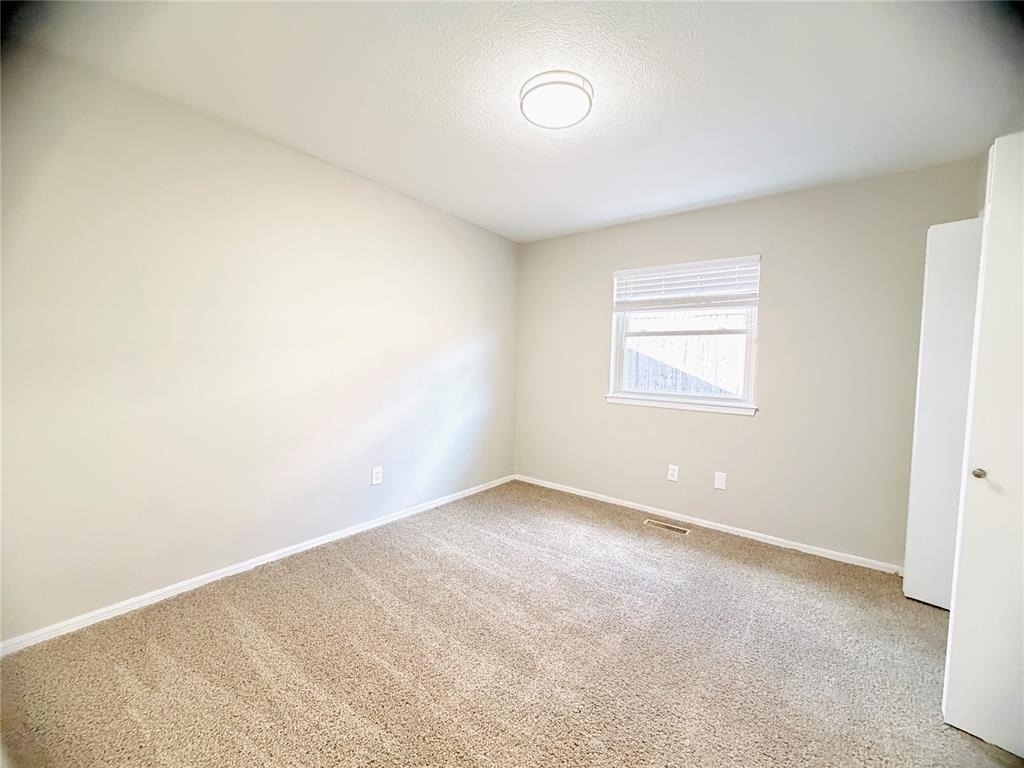121 W Vail Drive - Photo 22