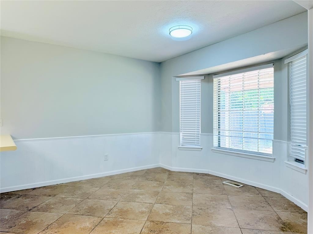 121 W Vail Drive - Photo 13
