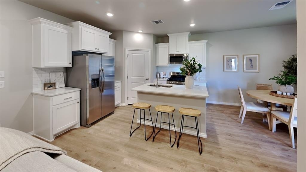 7020 Labelle Drive - Photo 6