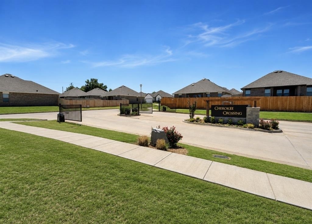 7020 Labelle Drive - Photo 22