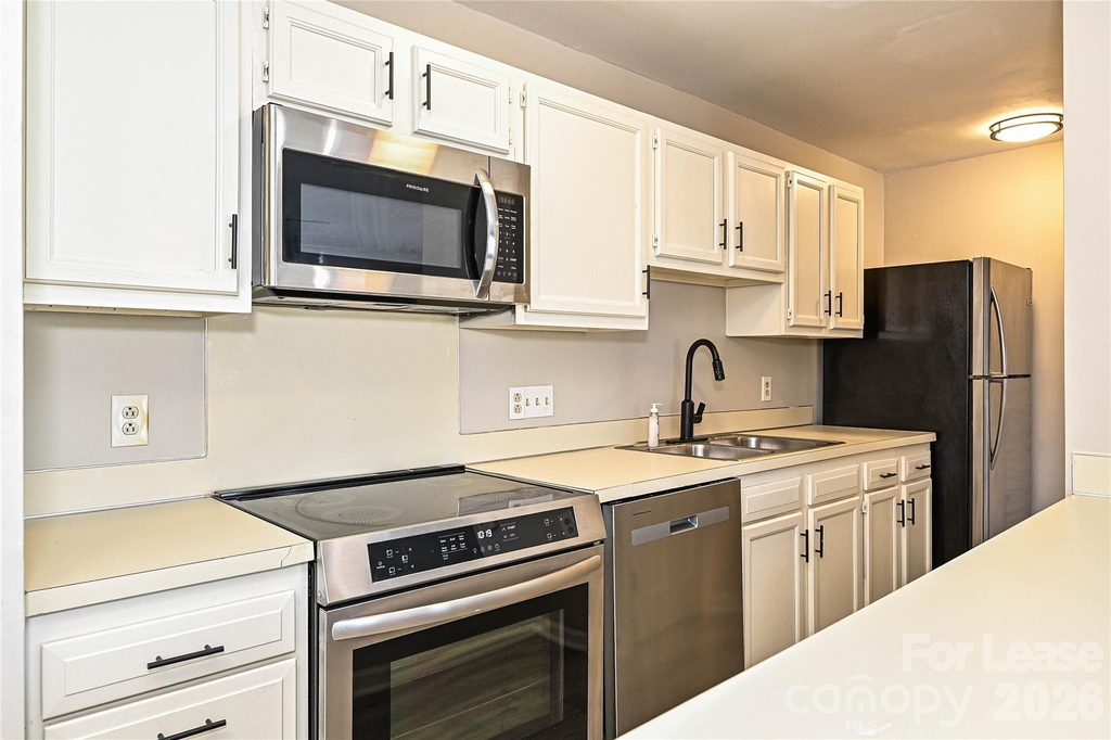 6156 Meadow Rose Lane - Photo 8