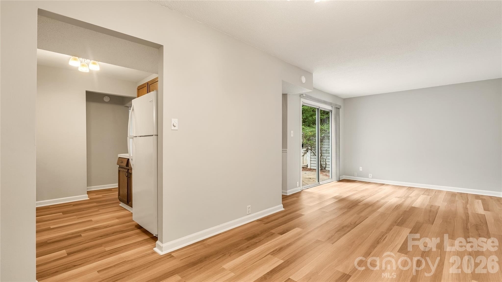 6927 Stonington Lane - Photo 5