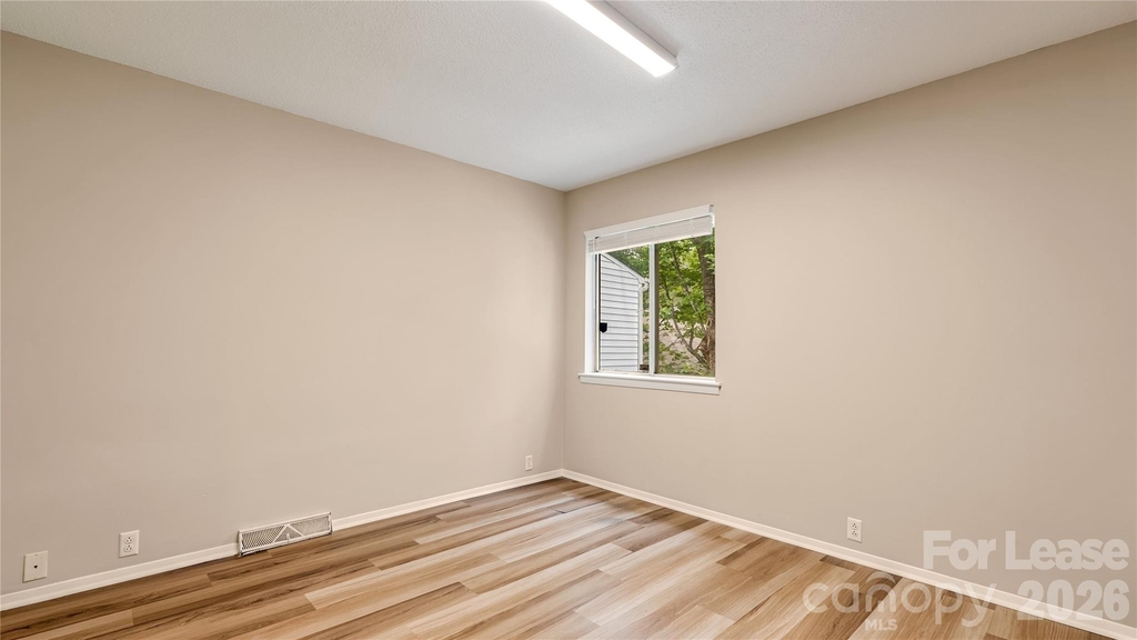 6927 Stonington Lane - Photo 16