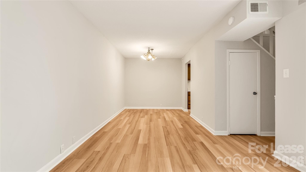 6927 Stonington Lane - Photo 7