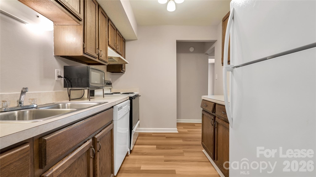 6927 Stonington Lane - Photo 3
