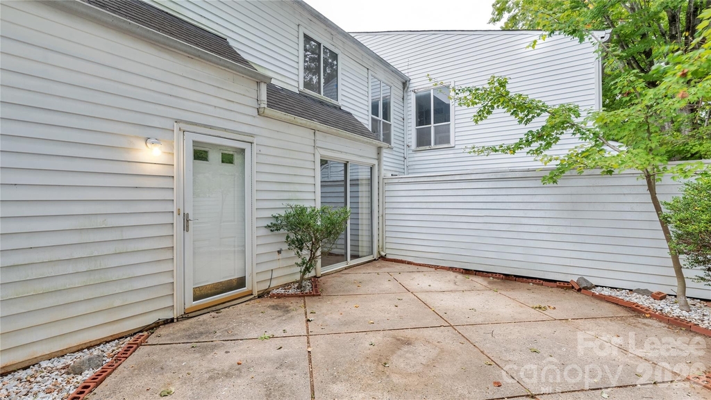 6927 Stonington Lane - Photo 21