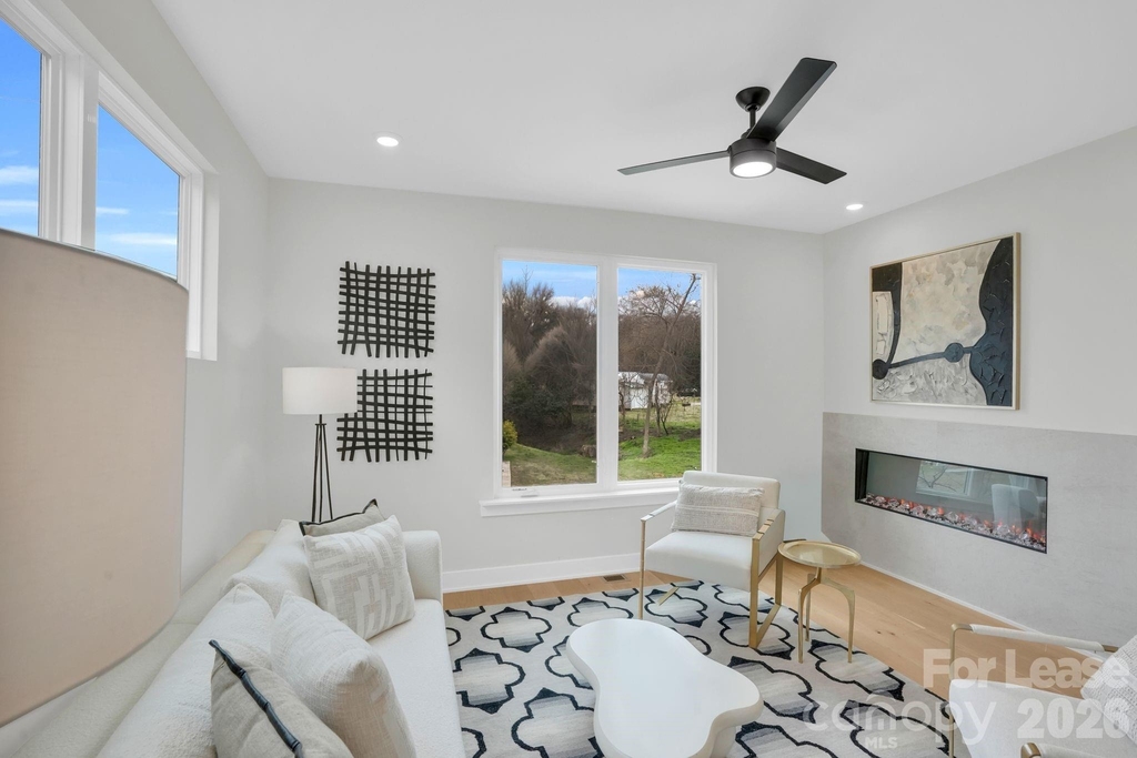 142 Mattoon Street - Photo 8