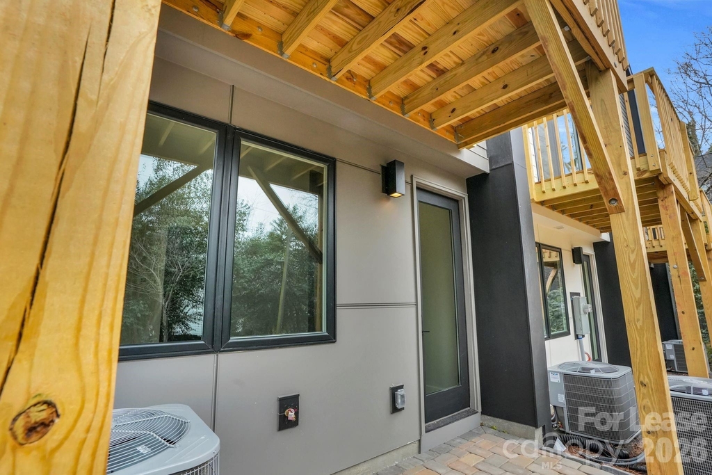 142 Mattoon Street - Photo 28