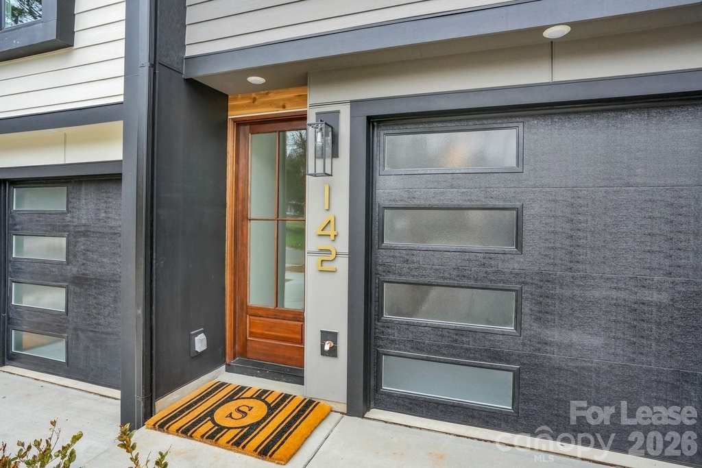 142 Mattoon Street - Photo 1