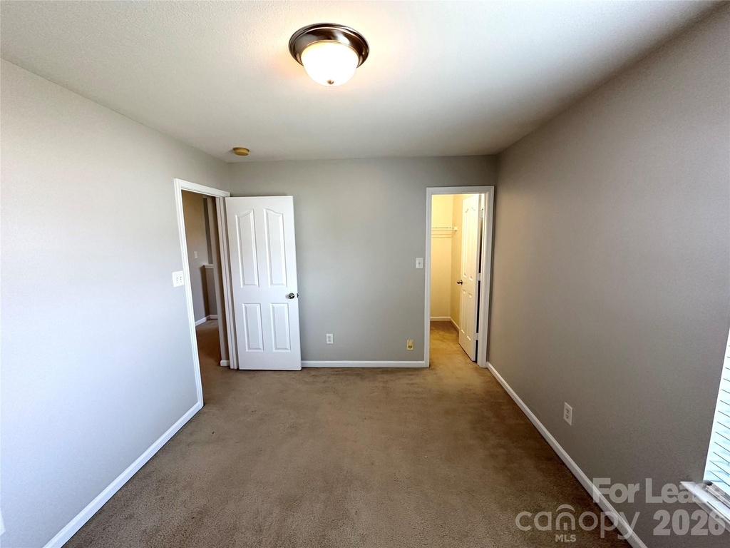 8227 Belmont Stables Drive - Photo 28