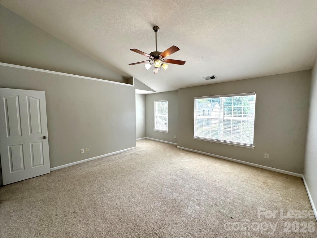 8227 Belmont Stables Drive - Photo 18