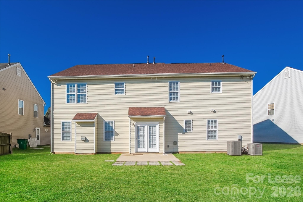 10202 Hawkeye Drive - Photo 14