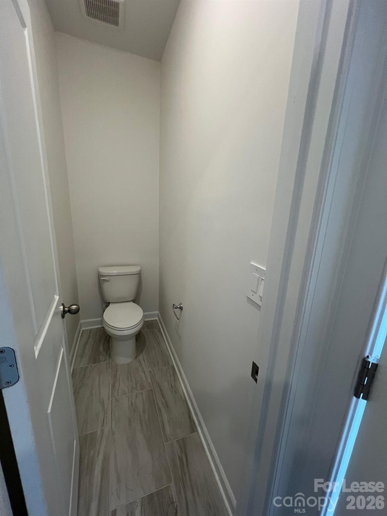 1548 31st Street Ne - Photo 6