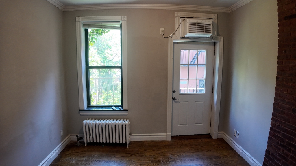 49th St & 10th Avenue - Photo 5