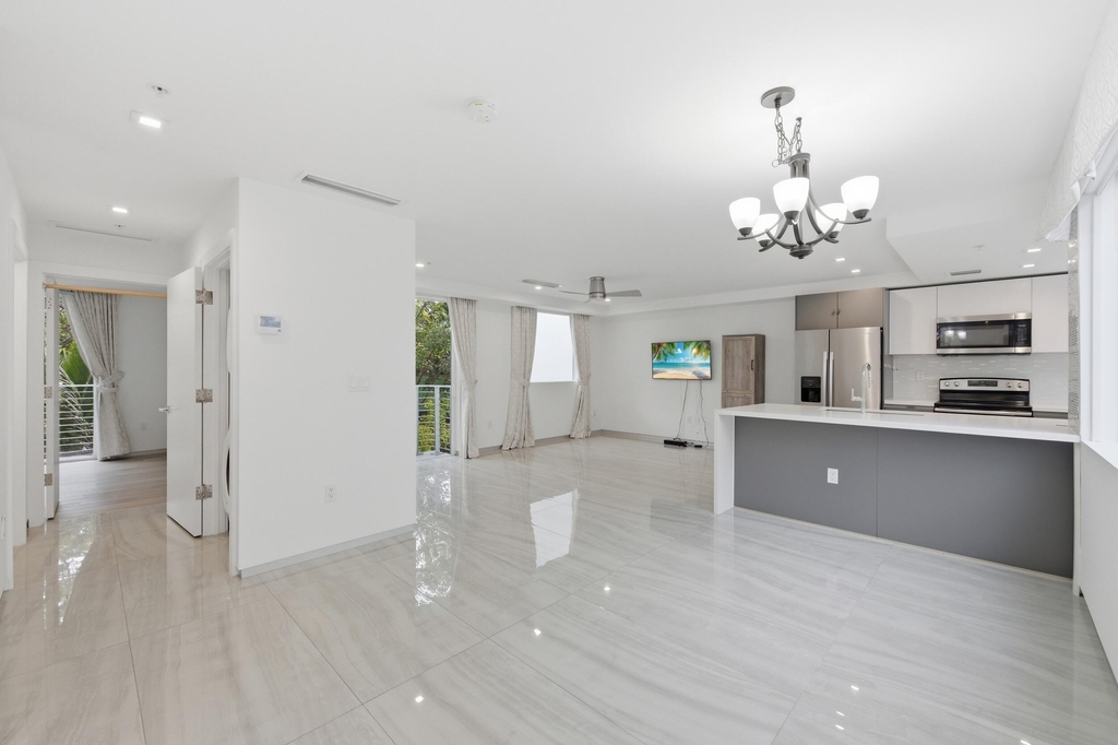 714 Ne 14th Avenue - Photo 3