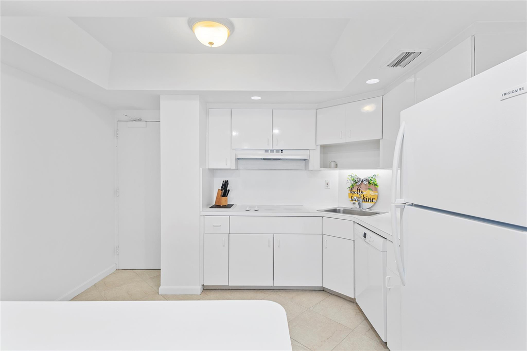 3800 Galt Ocean Drive - Photo 10