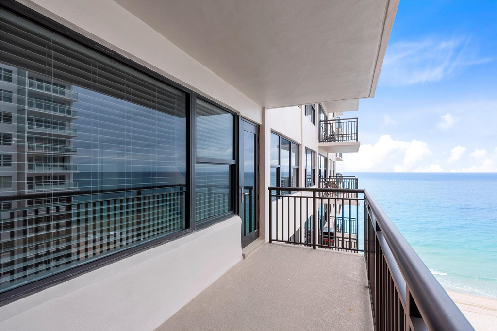 3800 Galt Ocean Drive - Photo 2