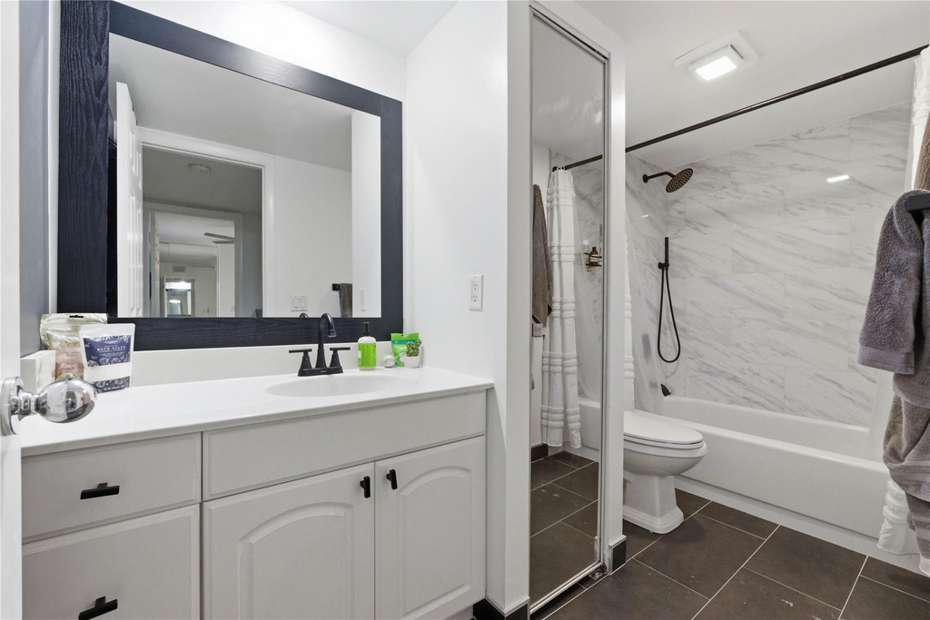 1017 10th Way - Photo 9