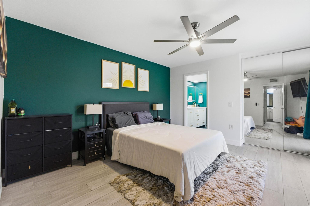 1017 10th Way - Photo 4