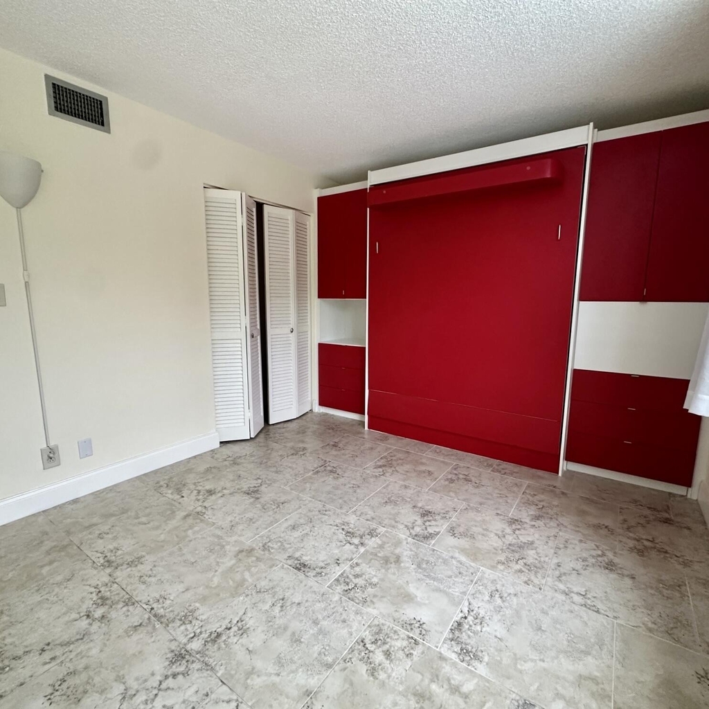 1800 N Andrews Avenue - Photo 14