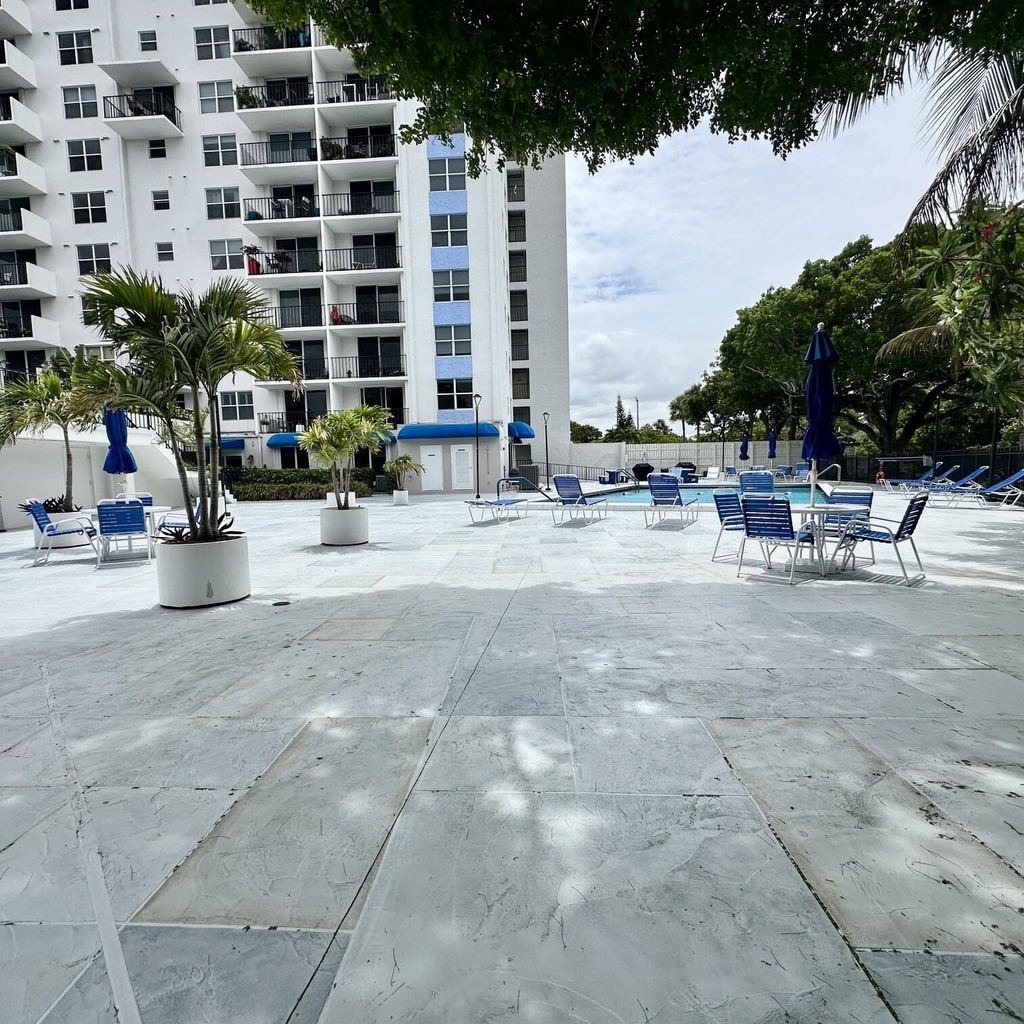 1800 N Andrews Avenue - Photo 18