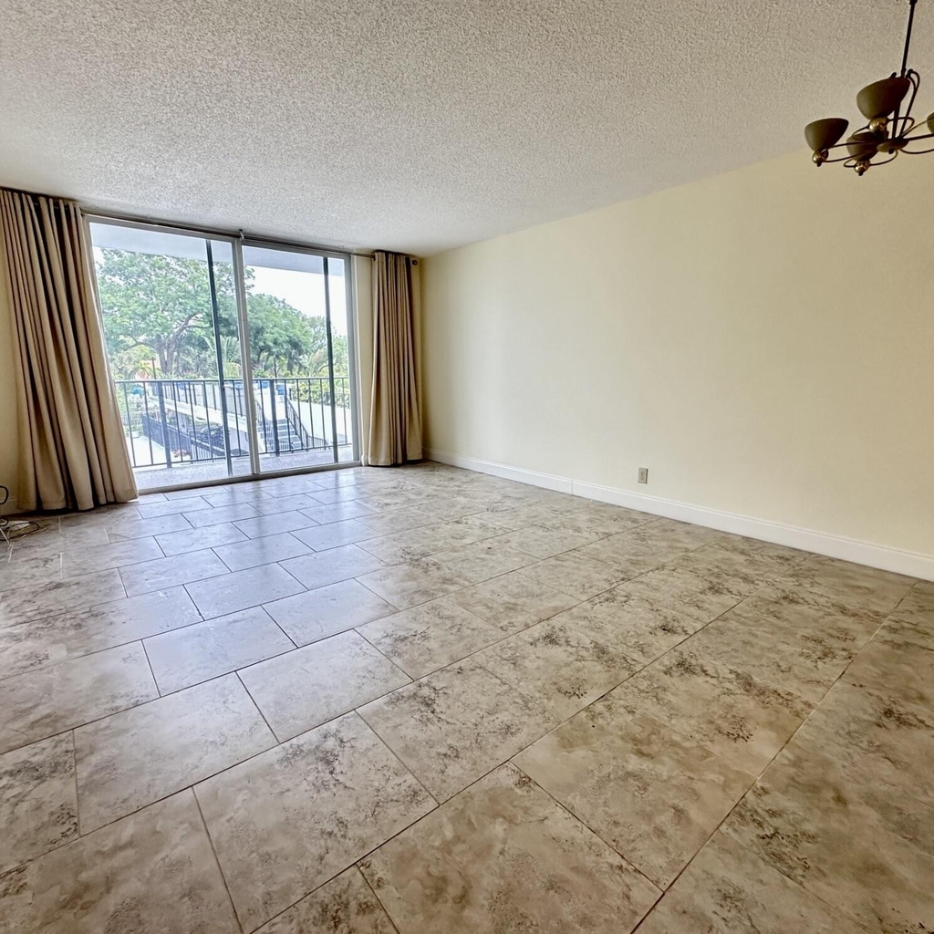 1800 N Andrews Avenue - Photo 6