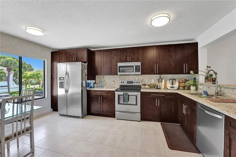 7533 Glendevon Lane - Photo 2