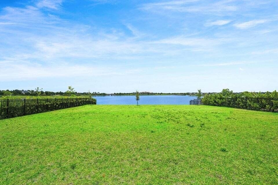 19036 Broad Shore Walk - Photo 35