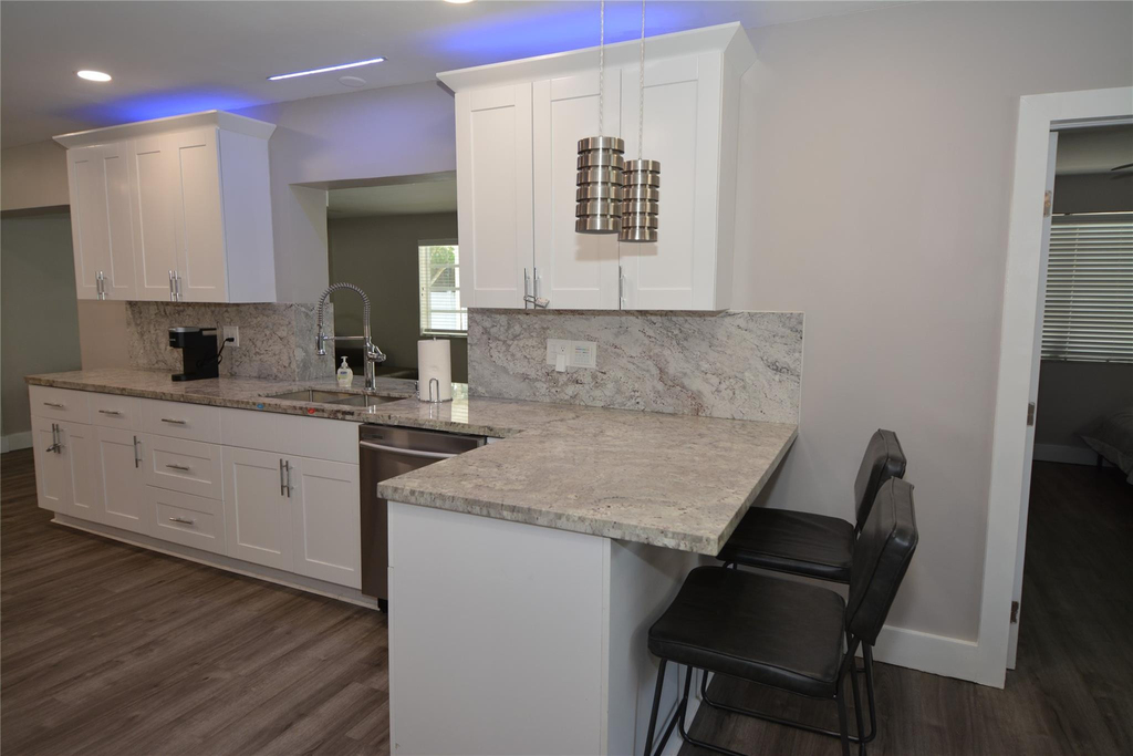 3840 N 42nd Terrace - Photo 6
