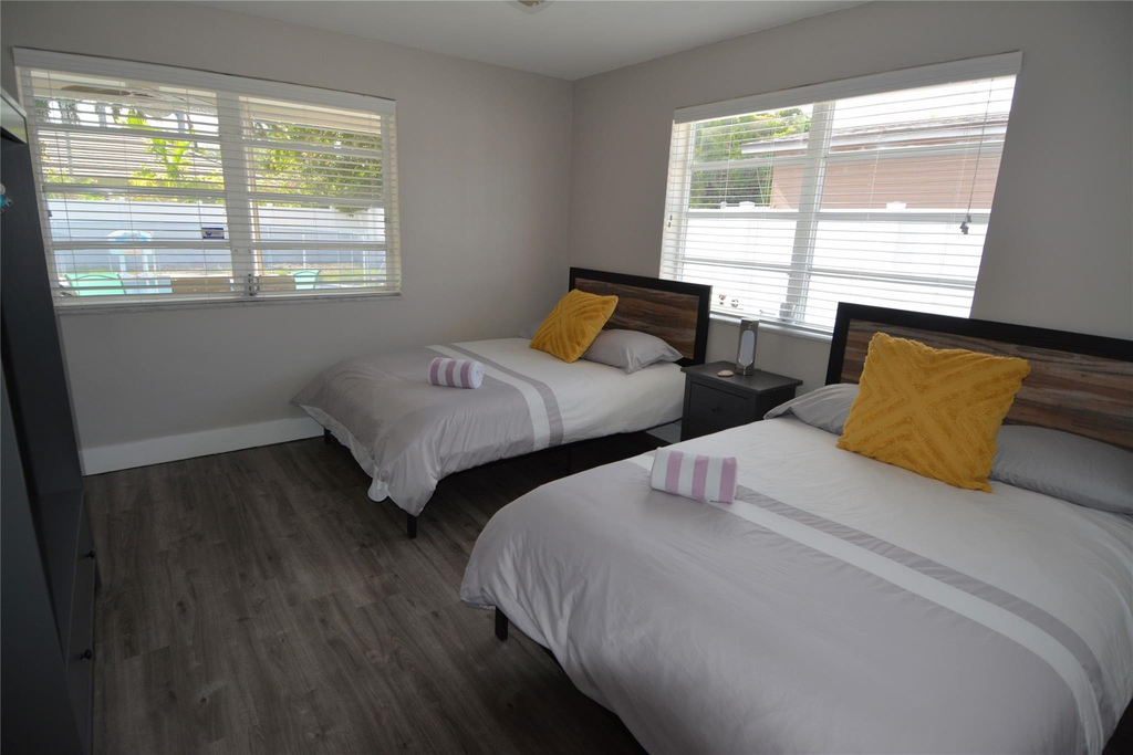 3840 N 42nd Terrace - Photo 9