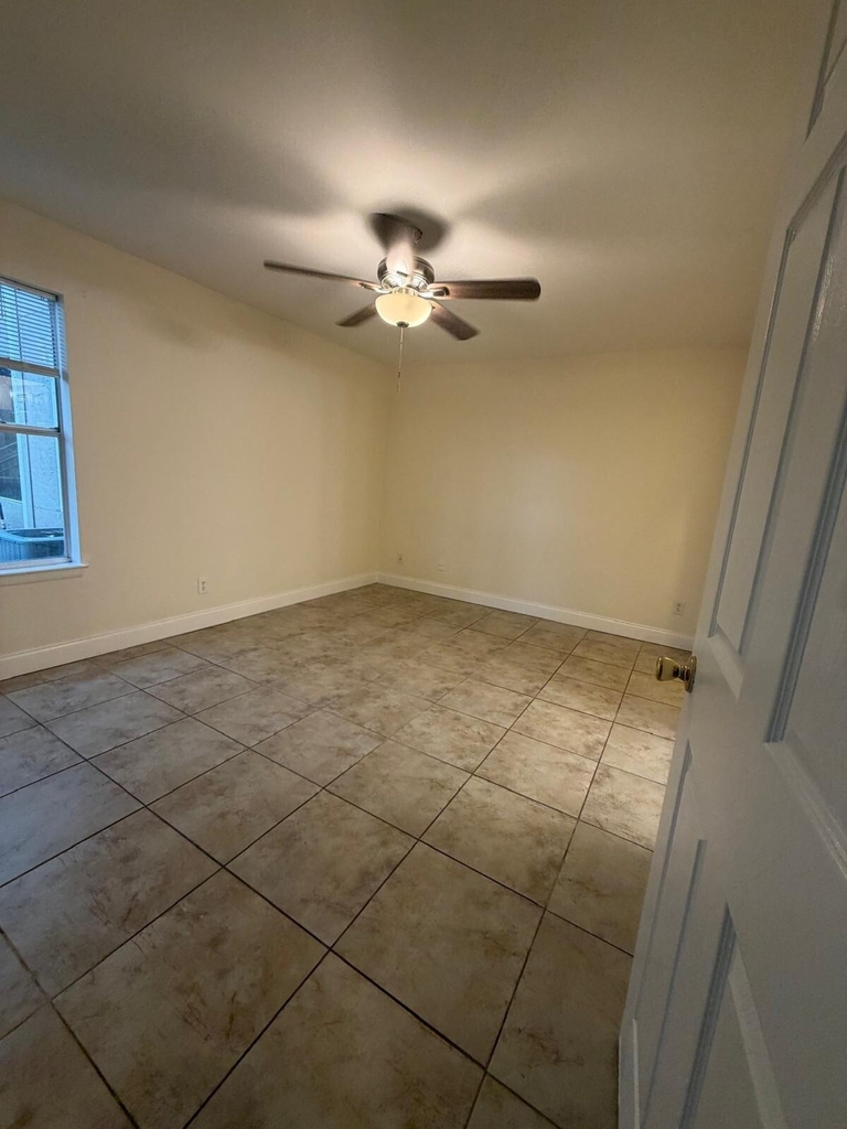 1825 Palm Cove Boulevard - Photo 8