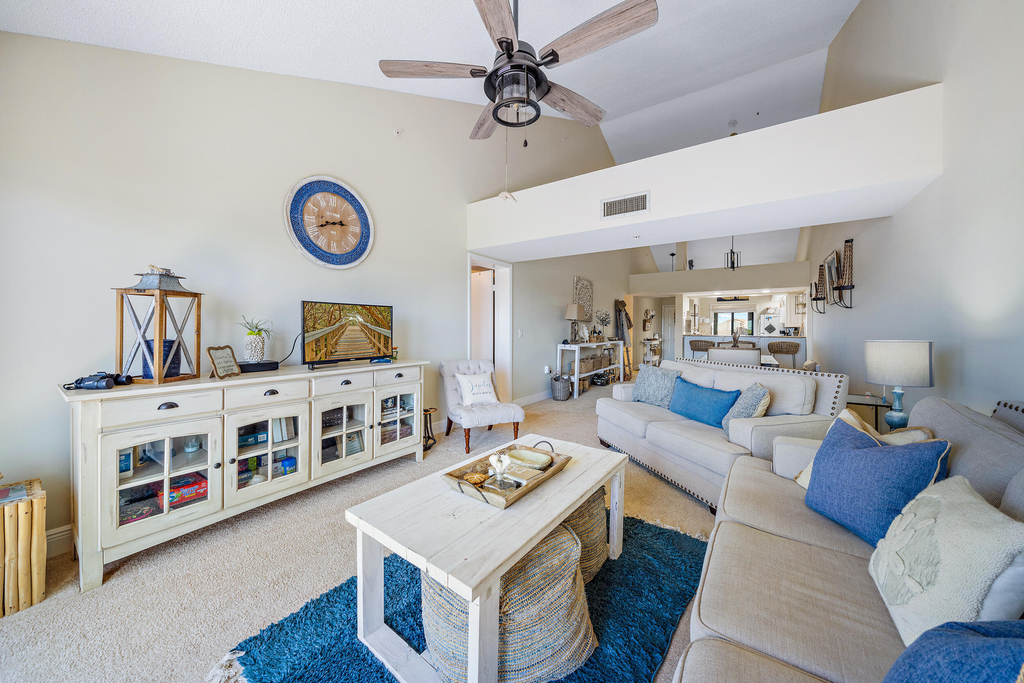 1701 Marina Isle Way - Photo 2