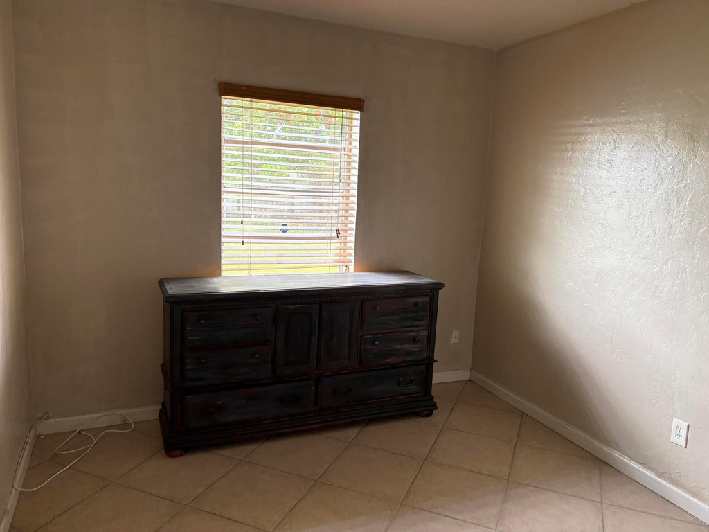 706 Glenn Parkway - Photo 3