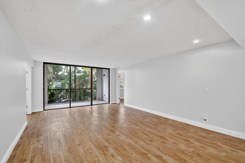 4080 Tivoli Court - Photo 7