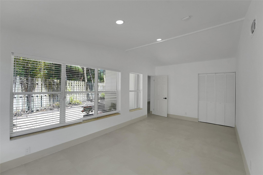 812 Ne 4th Avenue - Photo 10