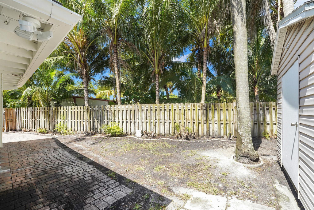 812 Ne 4th Avenue - Photo 6