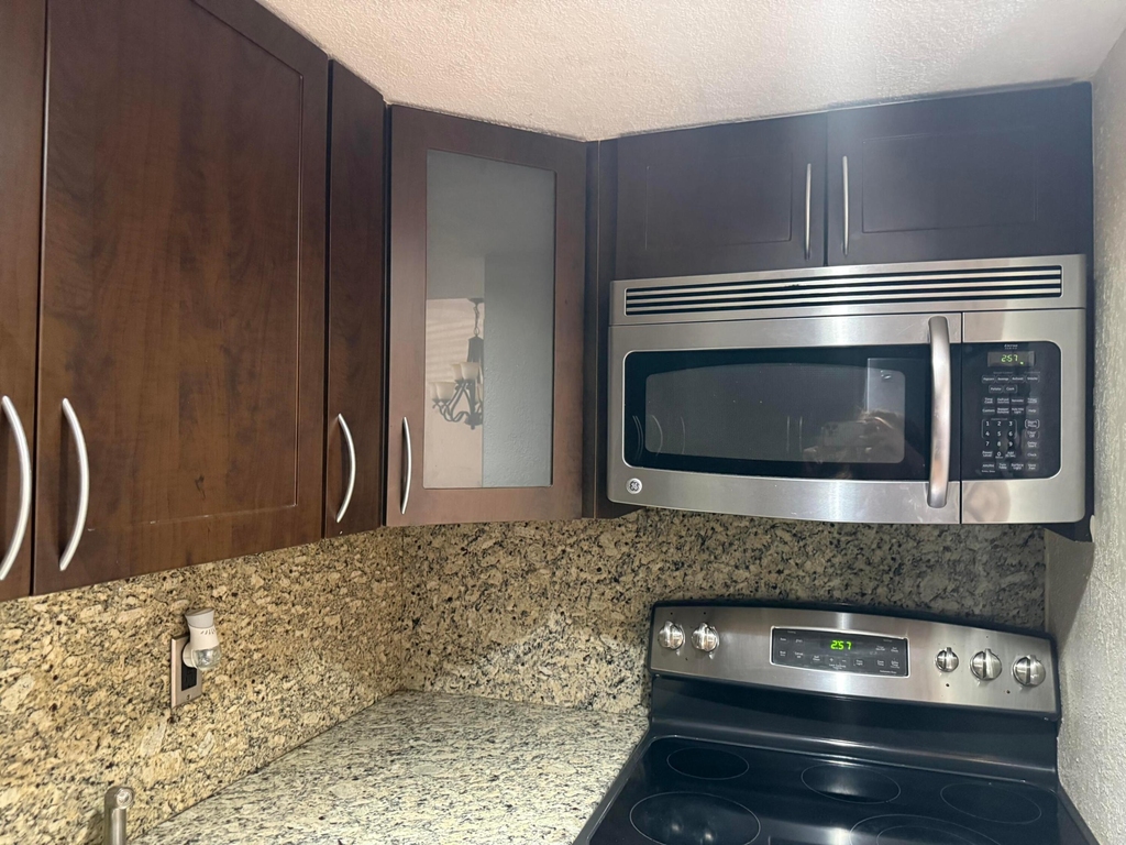 6978 Nw 166th Terrace - Photo 1