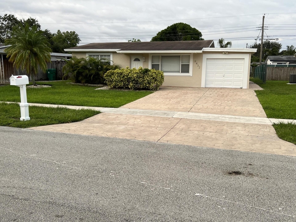 9432 Sw 52nd Court - Photo 0