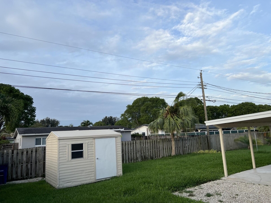 9432 Sw 52nd Court - Photo 23